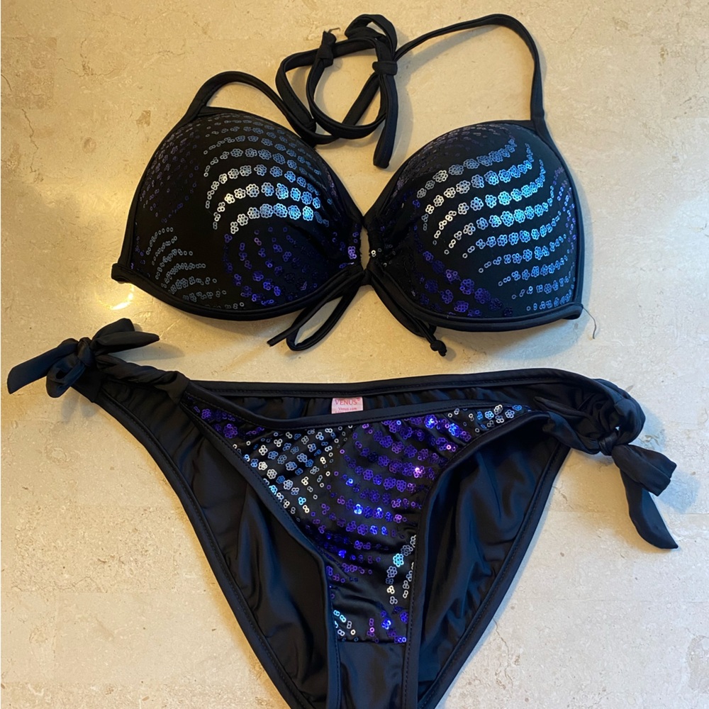 💙💚💙Beautiful Sequined Bikini D Cup